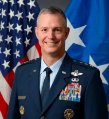 Врховен командант на НАТО во Европа: Алијансата не е во криза и е подготвена да ги брани членките - Либертас