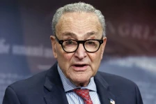 Лидерот на демократите во Сенатот сака да ги блокира царините на Трамп врз европските сојузници - Либертас