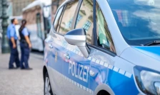 Момче почина од струен удар откако се обидело да земе електронска цигара која му падната на шините во метро станица во Берлин - Либертас