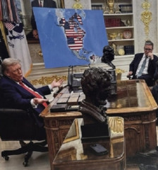 Трамп објави фотографии на кои Канада и Гренланд ги „покри“ со американско знаме - Либертас