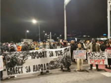 Нов протест на крстосницата кај цементарница „Усје“ - Либертас