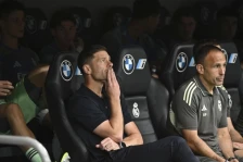 Тотенхем го сака Алонсо на клупата - Либертас