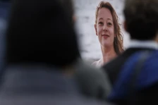 Независна обдукција: Агентот на ICE ја застрелал Рене Гуд три пати, третиот истрел бил фатален - Либертас