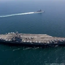 Медиуми: Американски носач на авиони тргнува кон Иран - Либертас