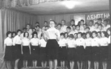 На 6. февруари во 1945 година во Битола е одржан првиот наставен час на современ македонски јазик - Либертас