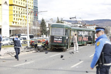(ВИДЕО) Сведок на трагедијата во Сараево: Трамвајот немаше контрола, возачот не е виновен, мавташе со рацете и ѕвонеше - Либертас