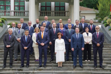 Мицкоски и Тошкоски ќе имаат плати од над 2.500 евра и покрај намалувањето на коефициентите - Либертас