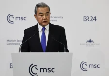 Ванг предупреди на „импулсивните“ апели на САД за дистанцирање од Кина - Либертас