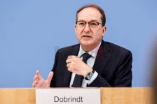 Германија планира да ја забрза интеграцијата на барателите на азил на пазарот на трудот - Либертас