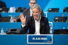 Управнот суд во Келн пресуди дека партијата АфД не може да се класифицира како „екстремистичка“ - Либертас