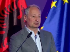 Шидер: Ако продолжи со ова темпо на реформи, Албанија ќе биде во ЕУ до 2029 година - Либертас