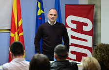 Филипче: Луѓето не можат крај со крај да врзат, 600 евра минимална плата не е луксуз - Либертас