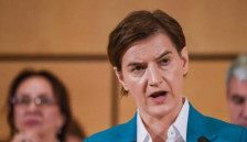 Брнабиќ до СДСМ: Вучиќ не ја навреди Шекеринска, соопштението ви е срамно - Либертас