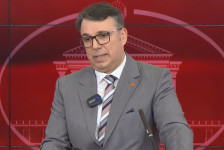 „Стоматологот да не толкува право“: Филков му врати на Сали – „Нема правосуден на албански, Уставот е јасен!“ - Либертас