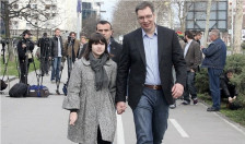 Реакции по нападите врз семејството на Александар Вучиќ: Само нечовечки отпад може да нападне нечие дете! - Либертас