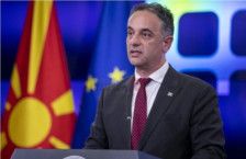 Хонорарците од тетовската болница повторно добија ветување за трајно вработување - Либертас