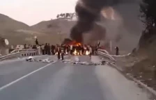 Блокадата над населбата Баир во Битола заврши, се расчистуваат поставените препреки - Либертас