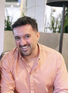 Како воздухопловот на премиерот падна во дупка? - Либертас