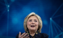 Хилари Клинтон го критикуваше Трамп: Срамно! - Либертас