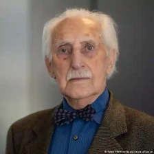 Преживеан од Холокаустот: „Бевме дехуманизирани“ - Либертас