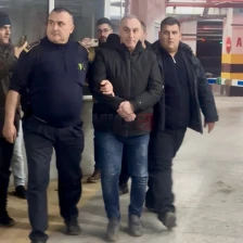 (Видео) Чувствувате ли вина, зошто се вративте?“, Артан Груби по шест часа распит однесен во суд - Либертас