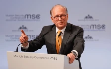 Ишингер: Исходот од војната во Украина ќе ја одреди судбината на Европа - Либертас