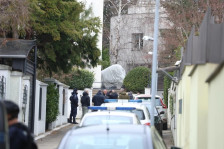 „Немам непријатели“: Здравко Чолиќ два часа на распит во полиција за фрлената бомба врз неговиот дом во Белград - Либертас