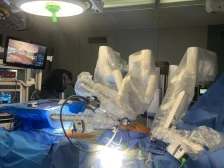 На клиника во Дуисбург македонски државјанин со коронарна срцева болест опериран со роботски систем од страна на доктор по потекло од Македонија - Либертас