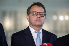 Полска издаде европска потерница за поранешниот заменик-министер, Марчин Романовски, кој доби азил во Унгарија - Либертас