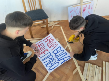 Младите од Блатец на протест: Ќе го блокираат патот Виница – Берово поради хидроцентралата - Либертас