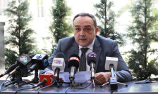 Десет години не смее да влезе во Бугарија адвокатот Менкиноски, кој ги застапува тамошните Македонци во Стразбур - Либертас