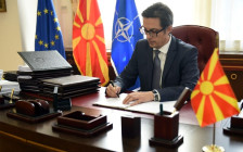 Пендаровски: Албанскиот е службен јазик во Македонија, но има проблем со практичната примена - Либертас