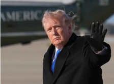 Рејтингот на Трамп на најниско ниво откако се врати во Белата куќа - Либертас