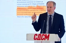 ВИДЕО: Жерновски-ЕУ ја предупредува Македонија за влијанијата на Русија и СНС - Либертас