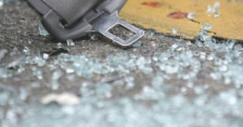 Пијан возач бегал од полициска патрола, возел со таблички од друго возило, удрил во споменик... - Либертас