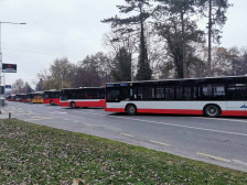 Автобуси оставаат граѓани на улица поради немање гориво – граѓаните почнаа да ги чувствуваат калкулациите на бензинските - Либертас