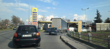 ФОТО: Гужви на бензинските, Мицкоски ја утна прогнозата дека ќе се намалат горивата - Либертас