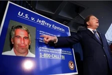 Преживеани жртви на Епстин ги тужат Министерството за правда на САД и Гугл - Либертас