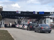 Зголемена фреквенцијата на Ќафасан, Албанците од соседството по гориво и храна во државата - Либертас