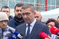 Мицкоски вели дека енергетската состојба е стабилна и оти цените на струјата и горивата се под контрола - Либертас