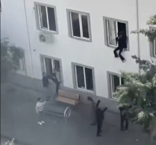 Четворица загинати и 20 повредени во нова пукотница во училиште во Турција - Либертас