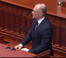 (ВИДЕО) Филипче до Мицкоски: Вашите мерки апсолутно немаат никаков ефект, сè е поскапено - Либертас