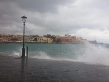 Една жртва во невремето во Грција, предизвикани материјални штети - Либертас