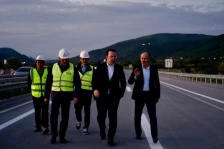 Николоски на ФБ: Утре се пушта во употреба клучка Требеништа на автопатот Охрид-Кичево - Либертас
