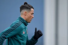 Аналитичари: Фудбалерите се повеќе купуваат нисколигаши поради заработка и престиж - Либертас