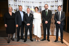 „Алкалоид“ одликуван со плакета за најдолго котирано акционерско друштво на Македонската берза - Либертас