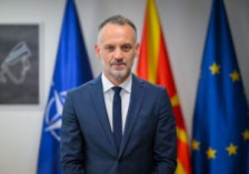 Никој во Владата не кажува дали вицепремиерот Фетаи зема плата и покрај тоа што од март не се појавил на работа - Либертас