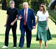 Меланија Трамп не присуствуваше на свадбата на синот на Трамп – позната причината за отсуството - Либертас