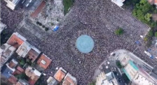 Близу 200 илјади присутни на синоќешниот митинг во Белград, втор најголем по падот на Милошевиќ - Либертас