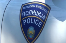 Во битолско приведен маж поради агресивно однесување, сопругата пријавила дека ја нападнал малолетната ќерка - Либертас